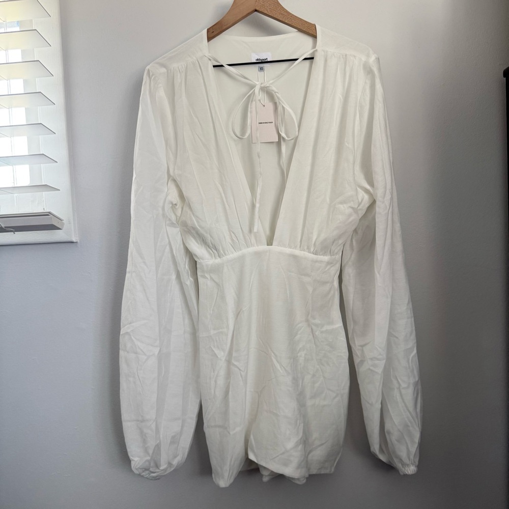 oldsport XS NEW White Long Sleeve Mini Dress Deep V Neck Puff Long Sleeve Sheer